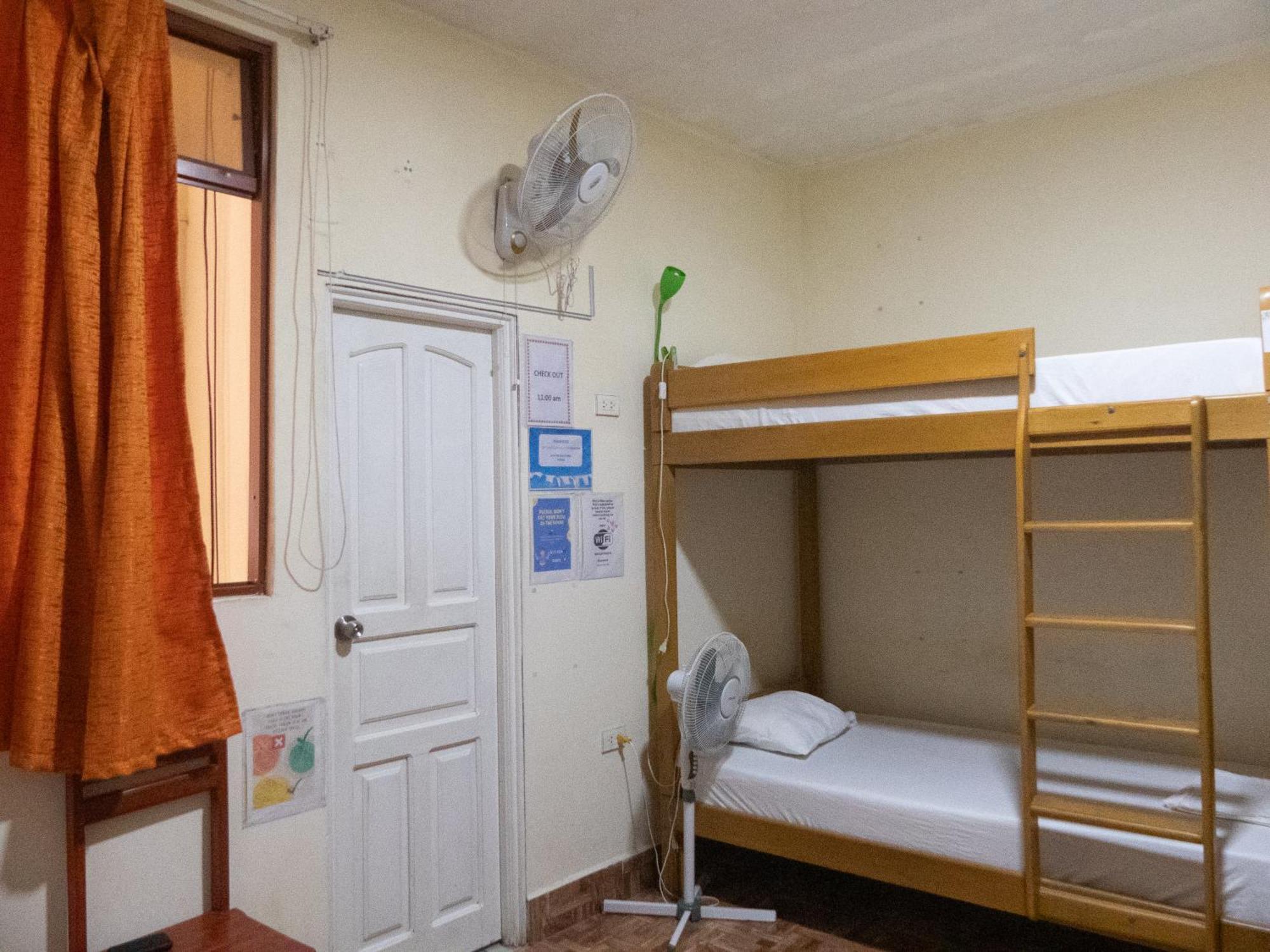 Moicca Youth Hostel Iquitos Szoba fotó